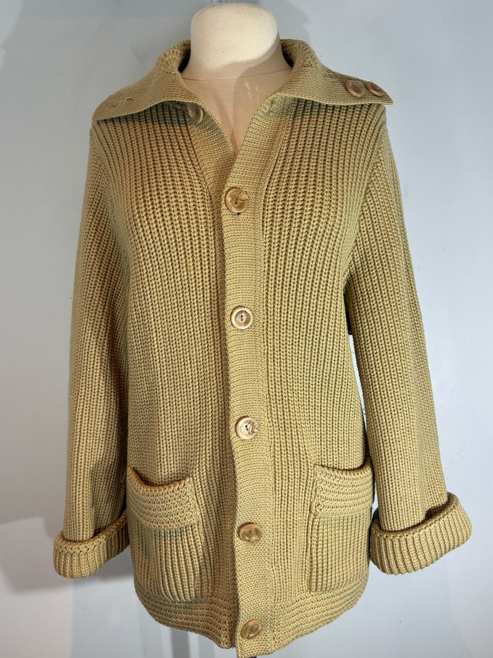 Vintage Tundra 100% Virgin Wool Cardigan Medium Made in Canada